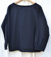 Load image into Gallery viewer, Berserk Black Wool crepe Gather top