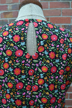Load image into Gallery viewer, Berserk Folk floral keyhole top