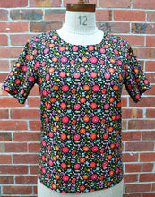 Load image into Gallery viewer, Berserk Folk floral keyhole top