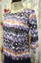 Load image into Gallery viewer, Berserk Feathers stretch Cotton Keyhole Top