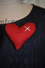 Load image into Gallery viewer, All Heart brooch