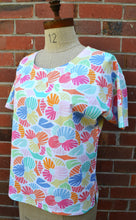 Load image into Gallery viewer, Berserk Candy floral Exeter top