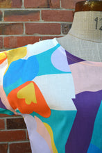 Load image into Gallery viewer, Berserk Bold and Beautiful floral Exeter top