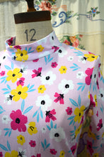 Load image into Gallery viewer, Berserk Spring floral cotton Skivvi