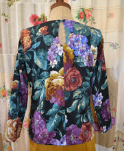 Load image into Gallery viewer, Berserk Vintage Floral full length sleeves Keyhole Top