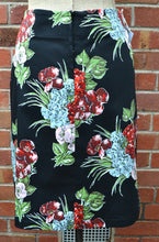 Load image into Gallery viewer, Berserk Romance Stretch sateen pocket skirt