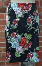 Load image into Gallery viewer, Berserk Romance Stretch sateen pocket skirt