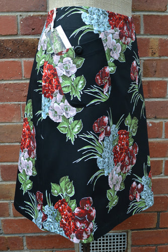 Berserk Romance Stretch sateen pocket skirt