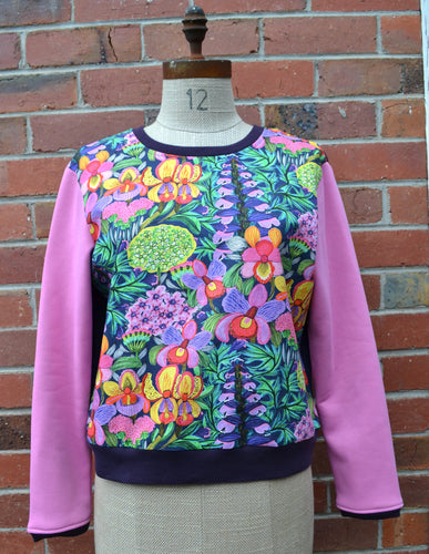 Berserk Orchid Pink Navy Fleecy Crop