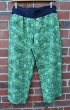 Load image into Gallery viewer, Berserk Blue Palm cotton band pant