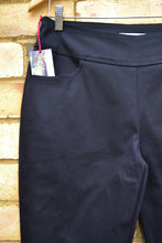 Load image into Gallery viewer, Berserk Black stretch cotton Drill Capri pant